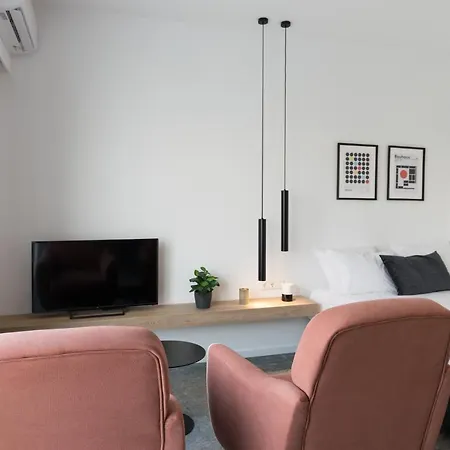 Voda Luxury Penthouse #601 - Acropolis View Rooftop Apartment